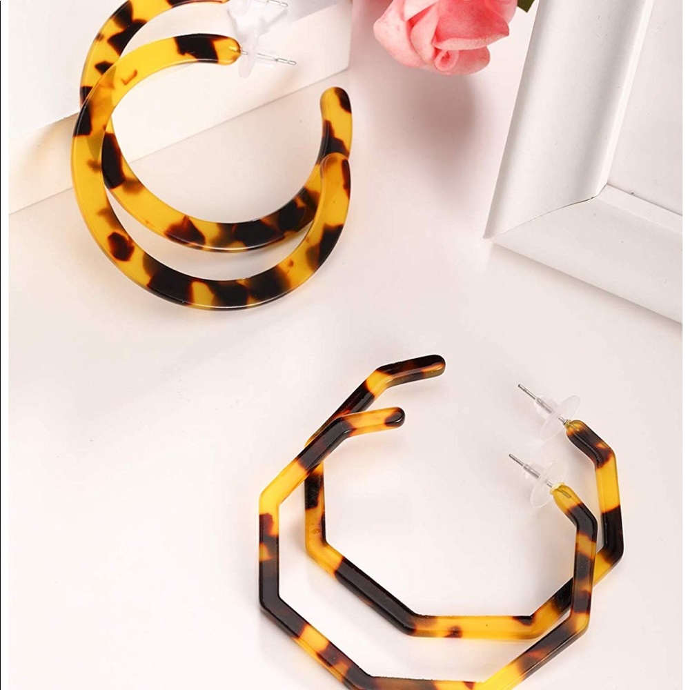 Tortoise Shell Hoop Earrings
